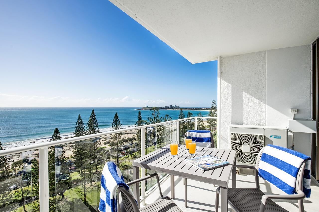 Superior One-Bedroom Apartment Beach front,692546658:JPEG